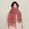 Maillard color monochrome dot scarf for women, new autumn and winter style, warm and thick scarf, student Korean-style versatile shawl Application Scenario
